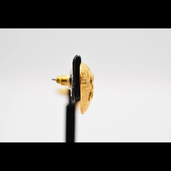 EA5 Vintage Givenchy gold heart earrings - Picture 7 of 11